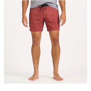 Vuori Peak Boardshorts 38 Red Clay microdots